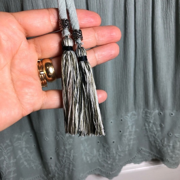 Artesia Top Womens Sage Green Embroidered Boho Flowy Short Sleeve Blouse L - Picture 5 of 14